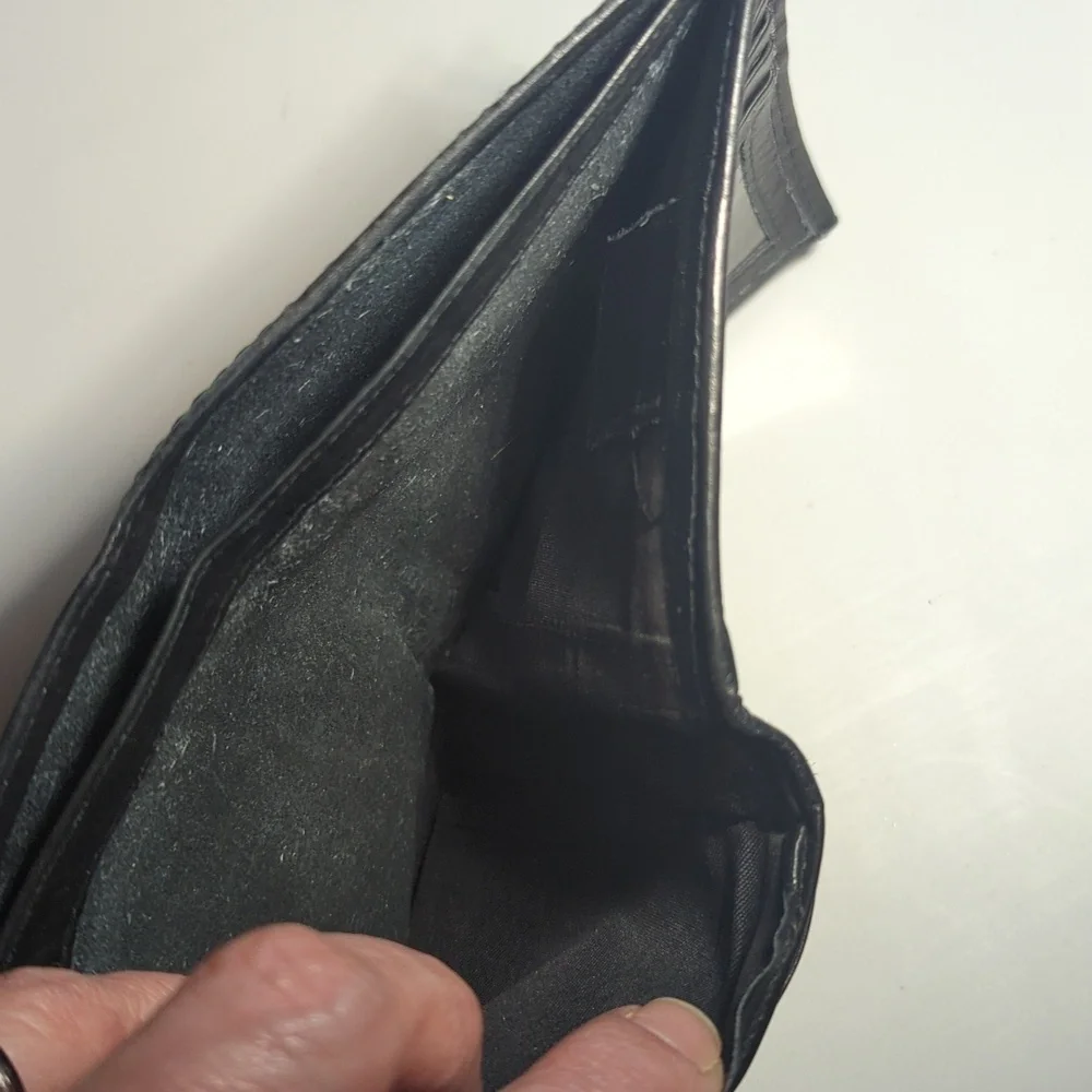 Paul & Taylor USA Black Leather Wallet